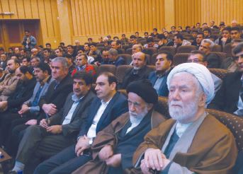 قدرت‌اله علیخانی:  نیروهای احمدی‌نژاد  همچنان در راس کارند