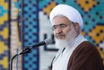 تریبون نماز جمعه نباید جناحی باشد