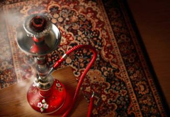 قلیان، در گیرودار قانون