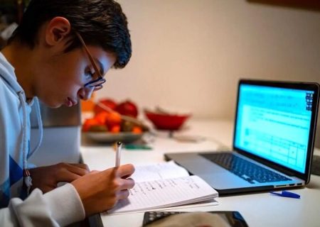 مشق‌هایی که خط‌خطی می‌شوند