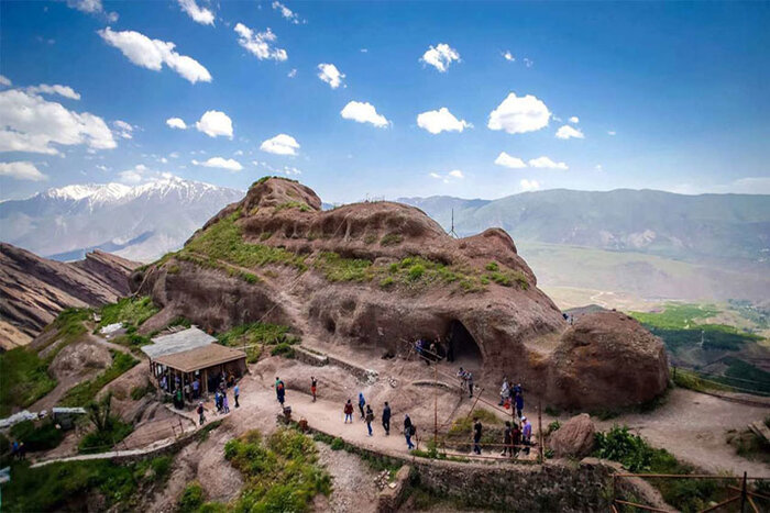 نامی جهانی؛ امکاناتی ابتدایی